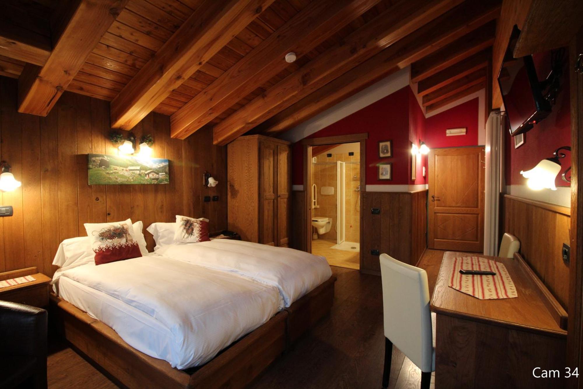 Hotel Meynet Бройл-Червиня Екстериор снимка